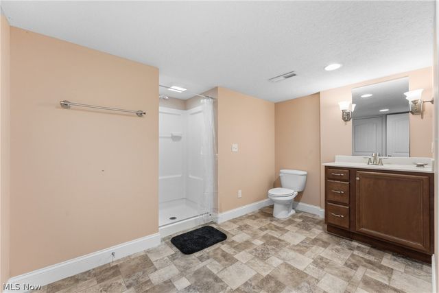 8888 Scotsbury Street NW, Massillon, OH 44646