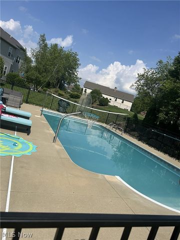 8888 Scotsbury Street NW, Massillon, OH 44646