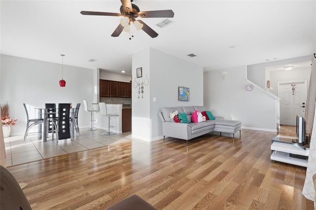 1035 SEMINOLE SKY DRIVE, Ruskin, FL 33570