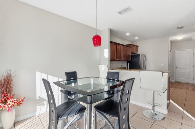 1035 SEMINOLE SKY DRIVE, Ruskin, FL 33570