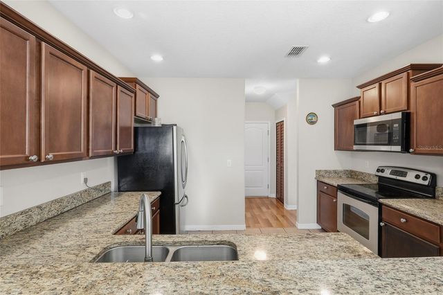 1035 SEMINOLE SKY DRIVE, Ruskin, FL 33570