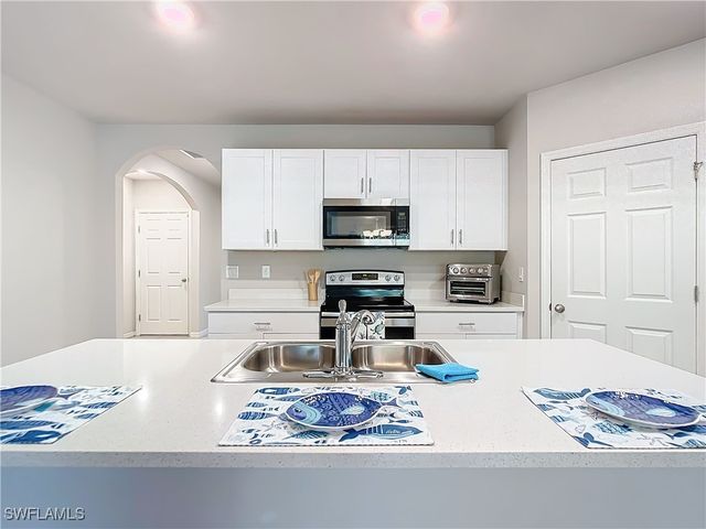 24692 Rio Villa Lakes CIR, Punta Gorda, FL 33950