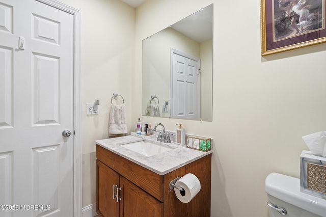 1016 Longboat Avenue, Beachwood, NJ 08722