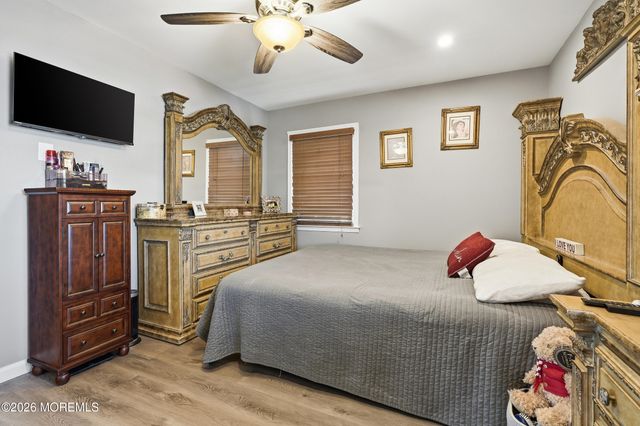 1016 Longboat Avenue, Beachwood, NJ 08722