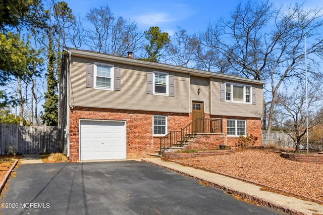 1016 Longboat Avenue, Beachwood, NJ 08722