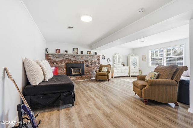 1016 Longboat Avenue, Beachwood, NJ 08722