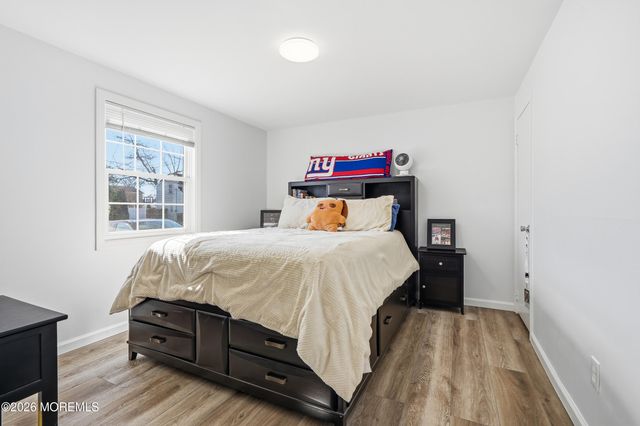 1016 Longboat Avenue, Beachwood, NJ 08722