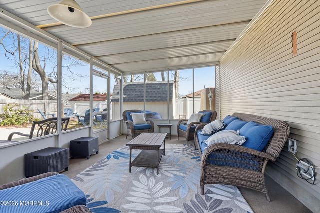 1016 Longboat Avenue, Beachwood, NJ 08722