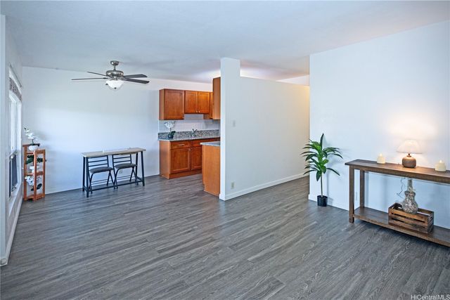 94-1155 Mopua Loop N8, Waipahu, HI 96797