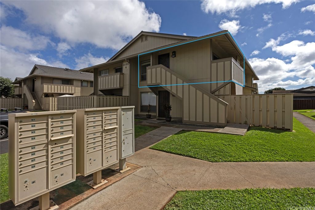 94-1155 Mopua Loop N8, Waipahu, HI 96797