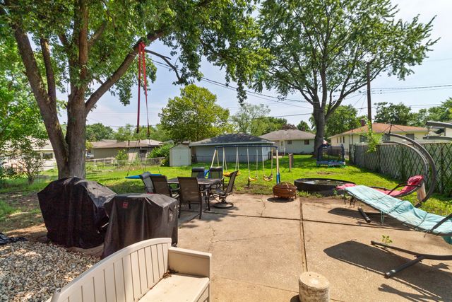 1751 N Lafayette Street, Griffith, IN 46319