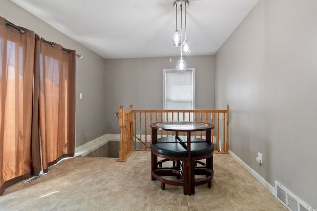 1751 N Lafayette Street, Griffith, IN 46319