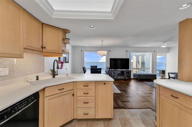 1 COLONY POINT DRIVE 13C, Punta Gorda, FL 33950