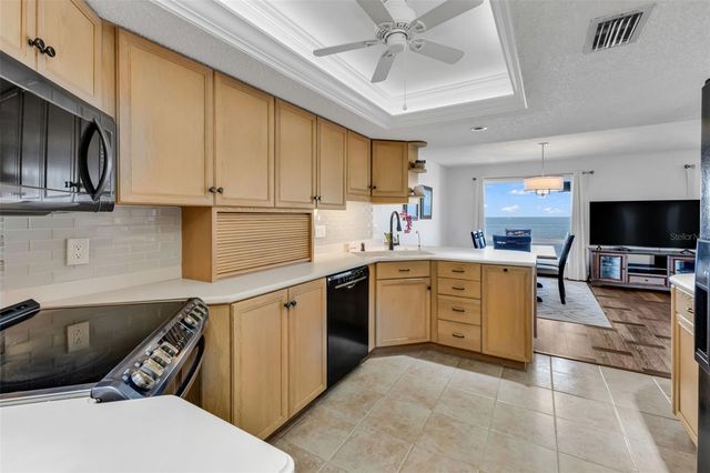 1 COLONY POINT DRIVE 13C, Punta Gorda, FL 33950