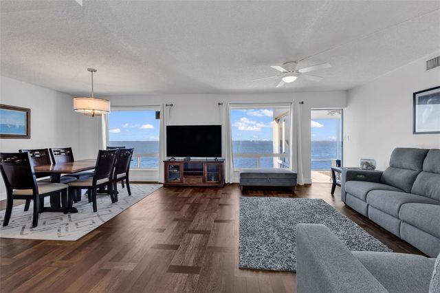 1 COLONY POINT DRIVE 13C, Punta Gorda, FL 33950