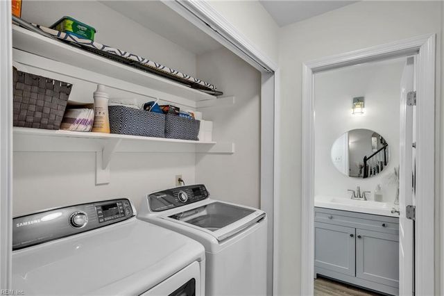 445 Broad Bend CIR, Chesapeake, VA 23320
