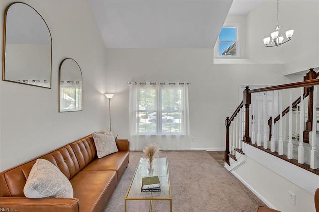 445 Broad Bend CIR, Chesapeake, VA 23320