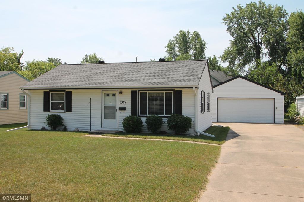 5327 53rd Avenue N, Crystal, MN 55429