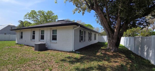 132 JAMES STREET, Auburndale, FL 33823