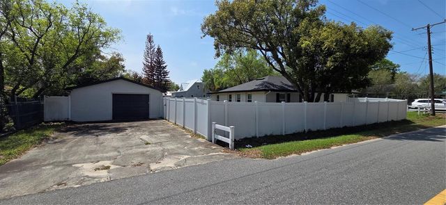 132 JAMES STREET, Auburndale, FL 33823