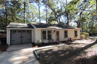 2253 Nannas Loop, Tallahassee, FL 32303