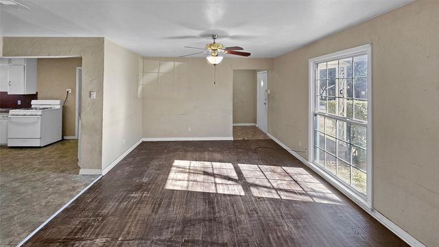 301 Buhler Drive, Garland, TX 75040