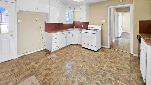 301 Buhler Drive, Garland, TX 75040