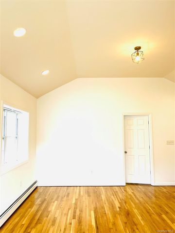 8281 88th Place, Glendale, NY 11385