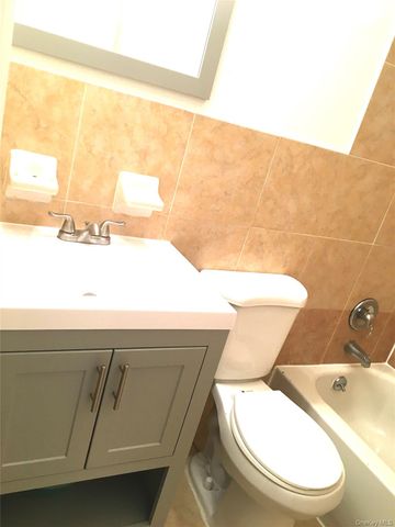 8281 88th Place, Glendale, NY 11385