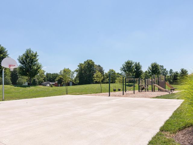 5583 W Port Drive, Mccordsville, IN 46055
