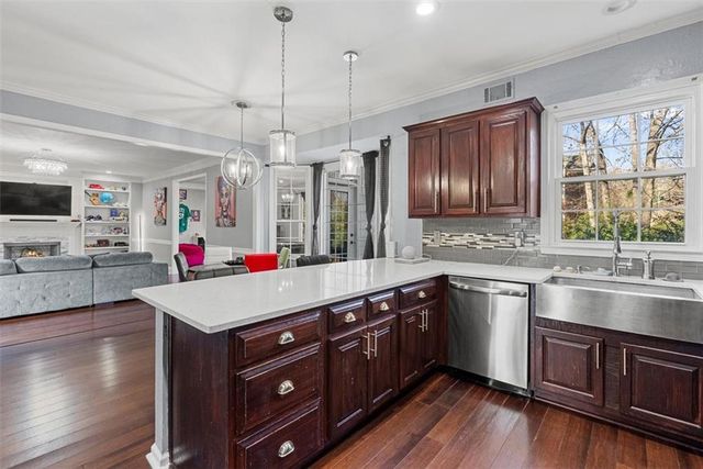 2349 Meadow Isle Lane, Lawrenceville, GA 30043