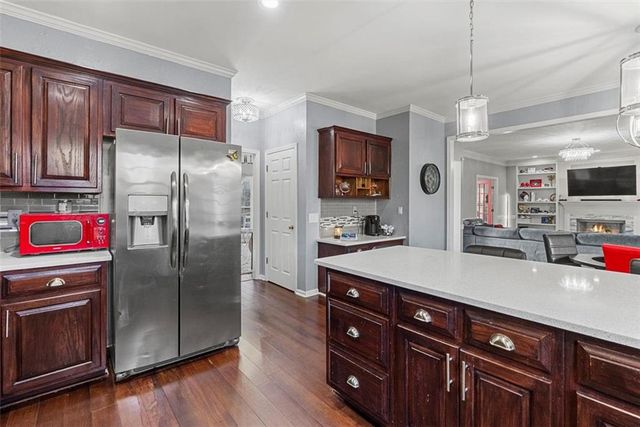 2349 Meadow Isle Lane, Lawrenceville, GA 30043