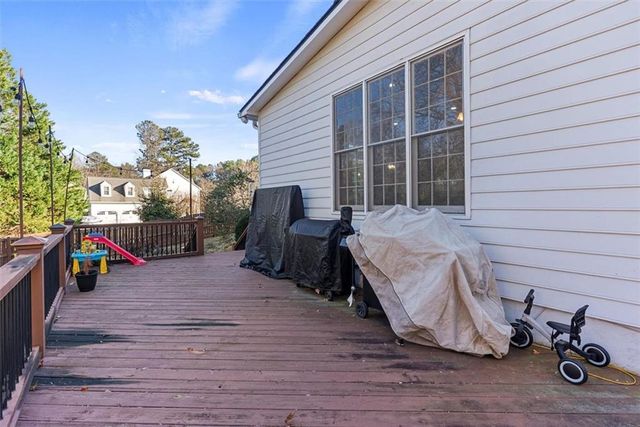 2349 Meadow Isle Lane, Lawrenceville, GA 30043