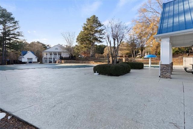 2349 Meadow Isle Lane, Lawrenceville, GA 30043