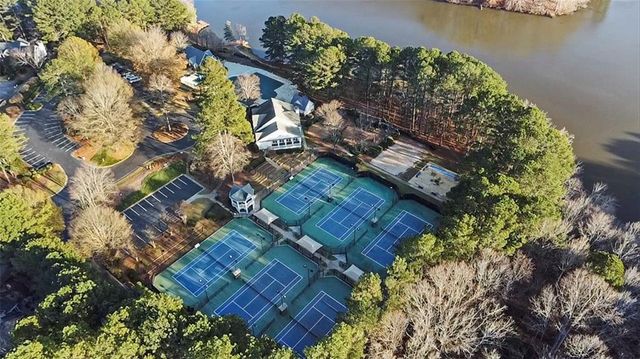 2349 Meadow Isle Lane, Lawrenceville, GA 30043