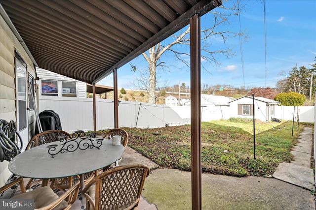 18 JURY ST, Highspire, PA 17034