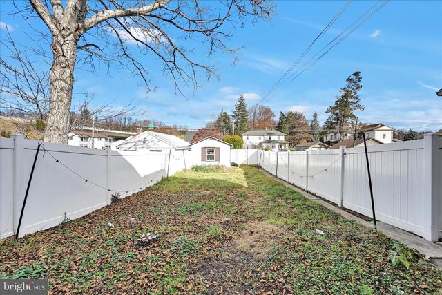 18 JURY ST, Highspire, PA 17034