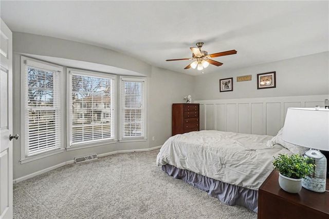 7201 W 99th Street, Overland Park, KS 66212