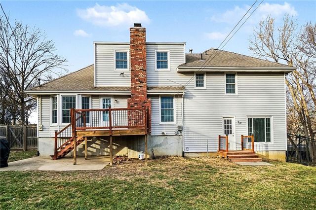 7201 W 99th Street, Overland Park, KS 66212