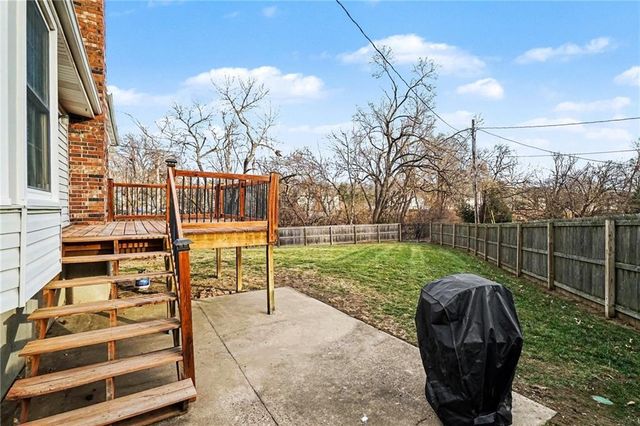 7201 W 99th Street, Overland Park, KS 66212