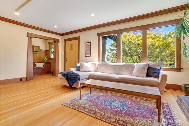 3820 S J Street, Tacoma, WA 98418