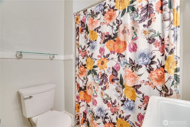 3820 S J Street, Tacoma, WA 98418