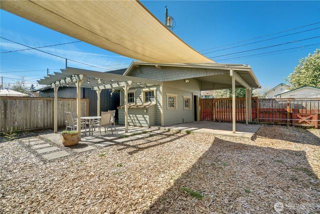 3820 S J Street, Tacoma, WA 98418