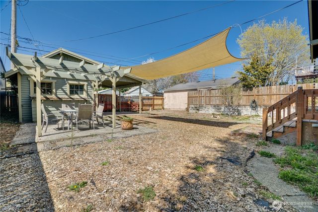 3820 S J Street, Tacoma, WA 98418