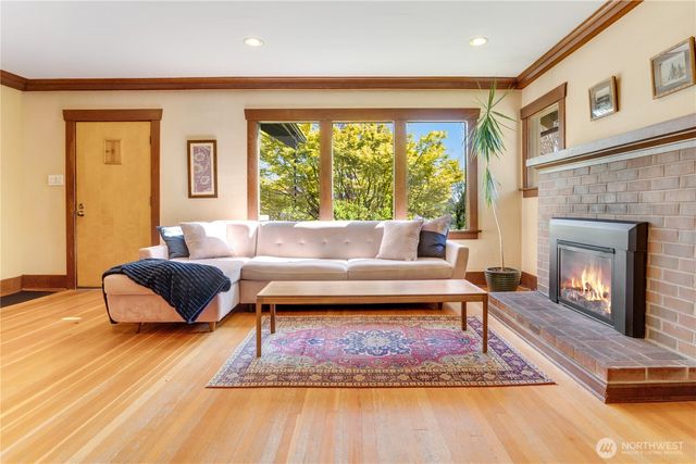 3820 S J Street, Tacoma, WA 98418