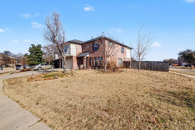 2018 Baker Drive, Corinth, TX 76210