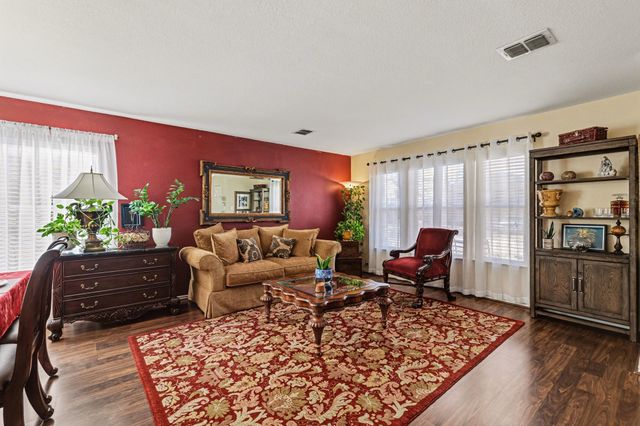 2018 Baker Drive, Corinth, TX 76210