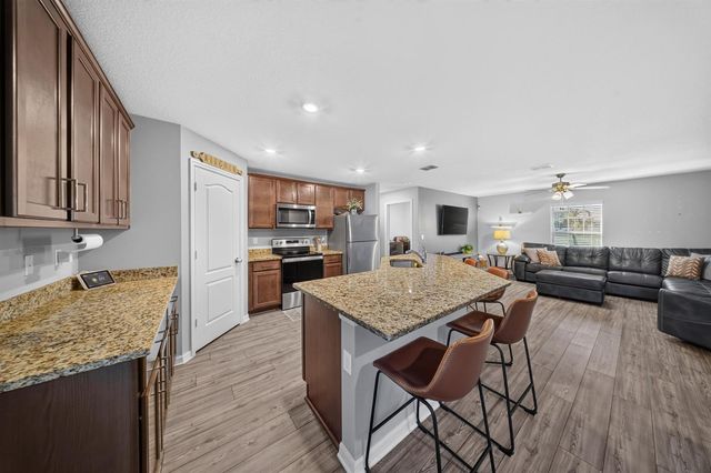 2916 SE Melaleuca Boulevard, Port Saint Lucie, FL 34952