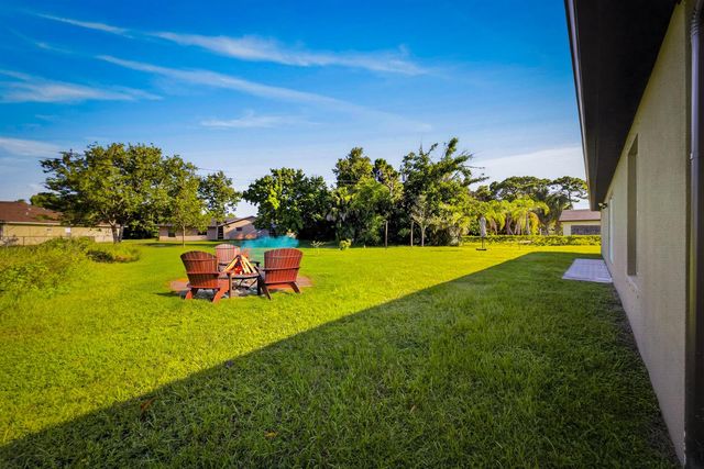 2916 SE Melaleuca Boulevard, Port Saint Lucie, FL 34952