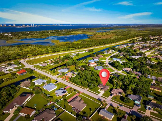 2916 SE Melaleuca Boulevard, Port Saint Lucie, FL 34952